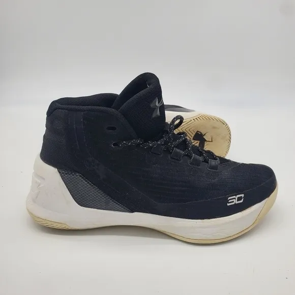 UNDER ARMOUR CURRY 3 Basketball Sneakers Size 7 Youth Shoes Black