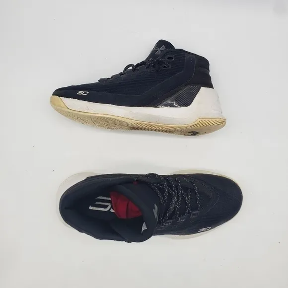 UNDER ARMOUR CURRY 3 Basketball Sneakers Size 7 Youth Shoes Black