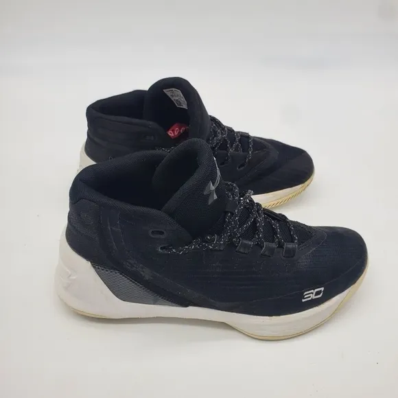 UNDER ARMOUR CURRY 3 Basketball Sneakers Size 7 Youth Shoes Black