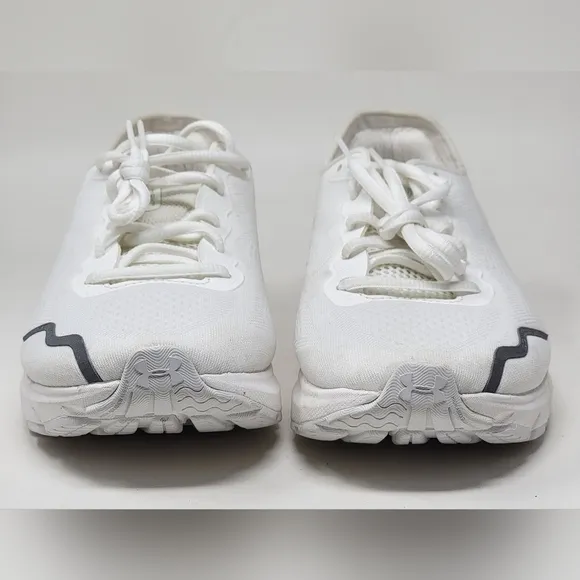 Under Armour HOVR Sonic 6 White Silver 3026121-100 Men's Sz 8.5 Running Shoes
