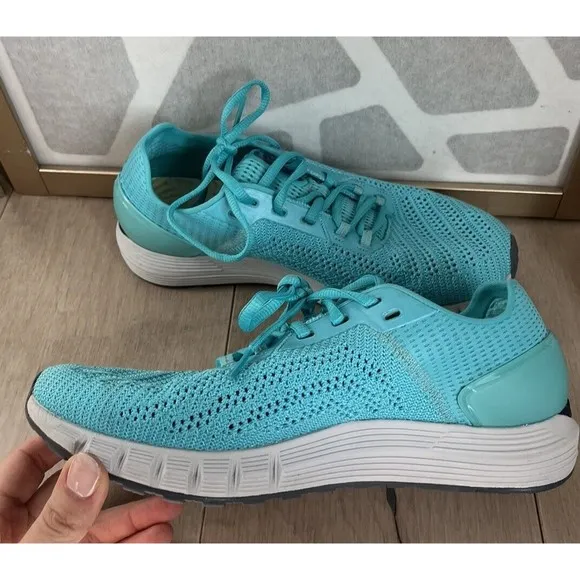 Under Armour Womens HOVR Sonic 2 3021588 Running Shoes Sneakers Sz 9