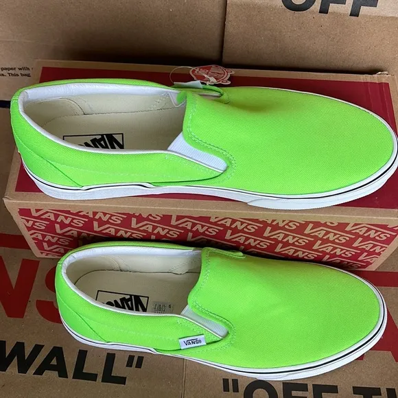 Vans Classic Slip On Neon Green Gecko/True White sneakers WMNS
