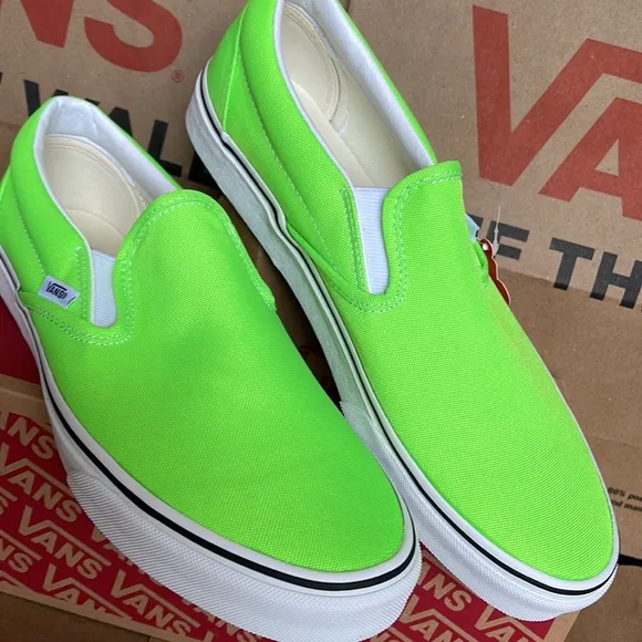 Vans Classic Slip On Neon Green Gecko/True White sneakers WMNS