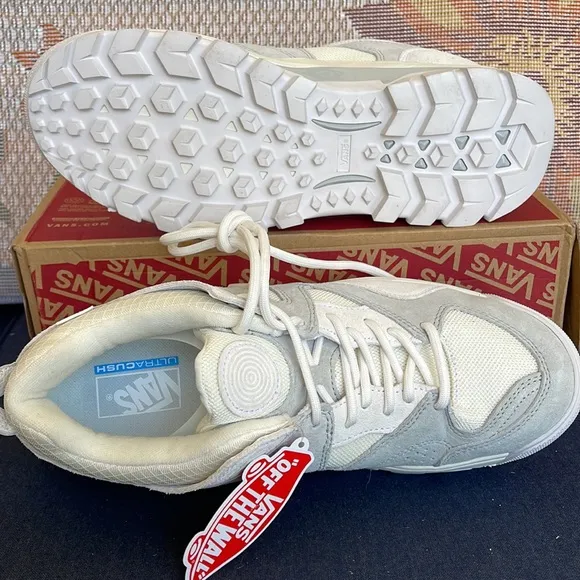 Vans Men’s Amzn TrailheadBlanc De BlancmarshmallowVN0A7TO2ASJSneakers G