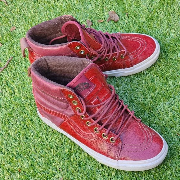 VANS Of The Wall - Women's Sneakers - SIZE 7