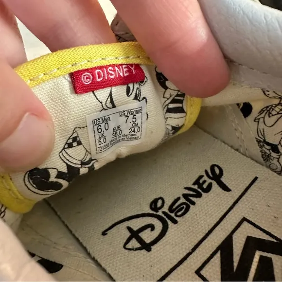 Vans Old Skool Disney 80's Mickey Shoes 90th Anniversary Sneakers Size 7.5