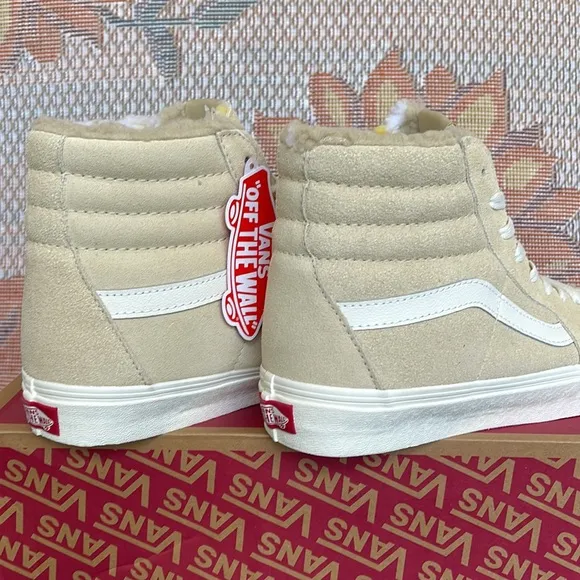 Vans Sk8-HiCozy Hug BiscottiVN0A7Q5NBVVMen’s Sneakers