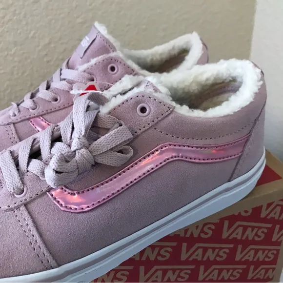 Vans Ward Pink Suede Shoes Girls Size 6