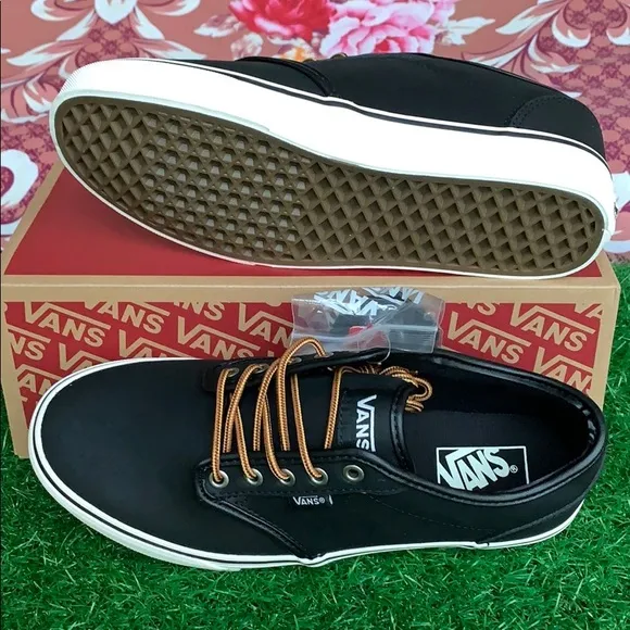 VANS WMNS ATWOOD LEATHER BLACK/MARSHMALLOW(Leather)Bick/MrshmllowVN0A327L68X