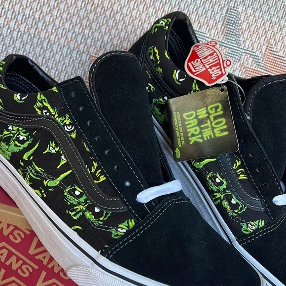 Vans WMNS Old SkoolEyes in The Dark Black/Multi VN0A4BW2BMLSneakers