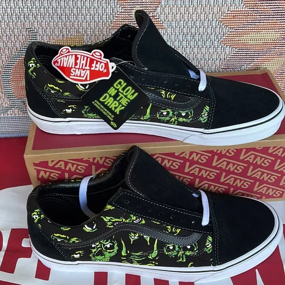 Vans WMNS Old SkoolEyes in The Dark Black/Multi VN0A4BW2BMLSneakers