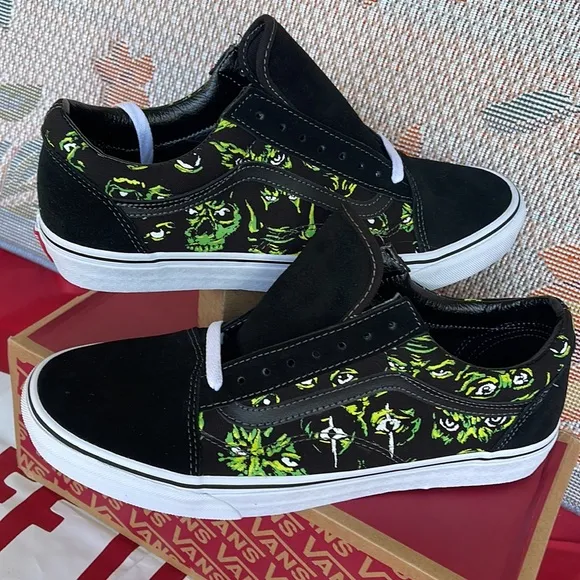 Vans WMNS Old SkoolEyes in The Dark Black/Multi VN0A4BW2BMLSneakers