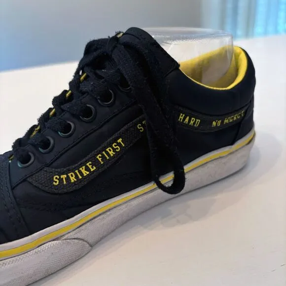 Vans X Men's Cobra‎ Kai Old Skool Shoes Sneakers US Size 6.5 Style 507452