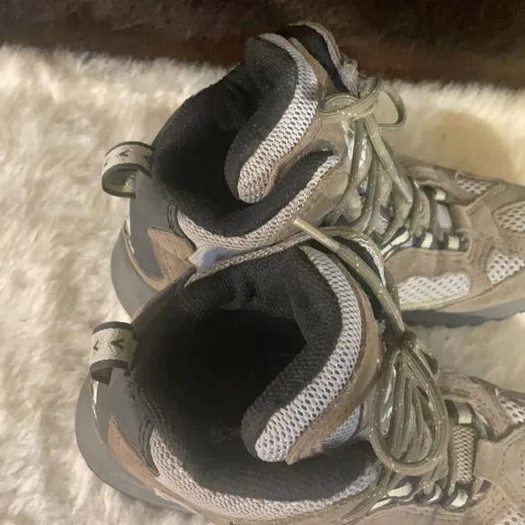 Vasque hiking boots 2 (5159)