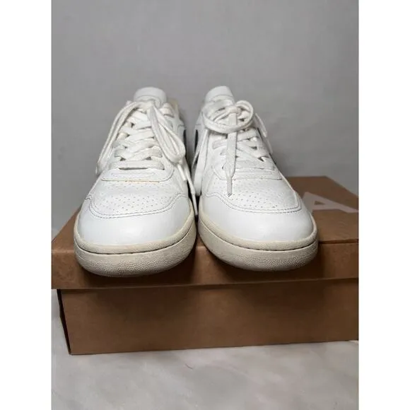 VEJA V-10 Sneakers Womens Size 11 White Red Blue Leather Nautico Pekin with BOX.
