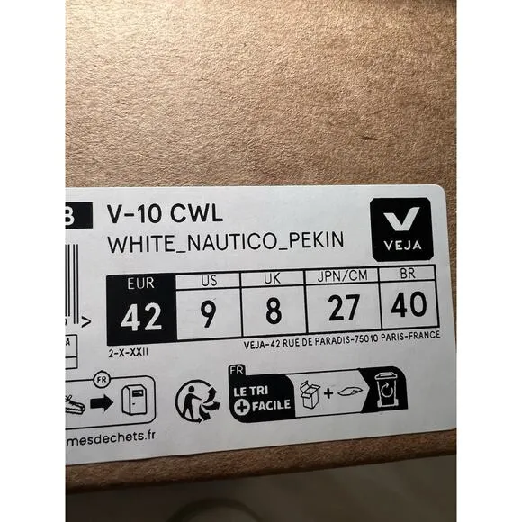 VEJA V-10 Sneakers Womens Size 11 White Red Blue Leather Nautico Pekin with BOX.