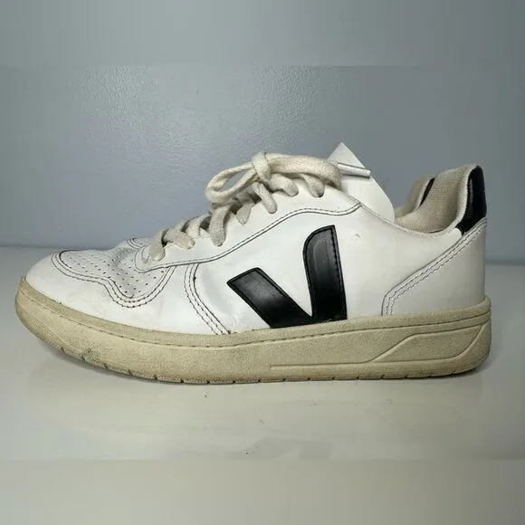 Veja V-10 Women’s Sneakers White/Black size women’s 8