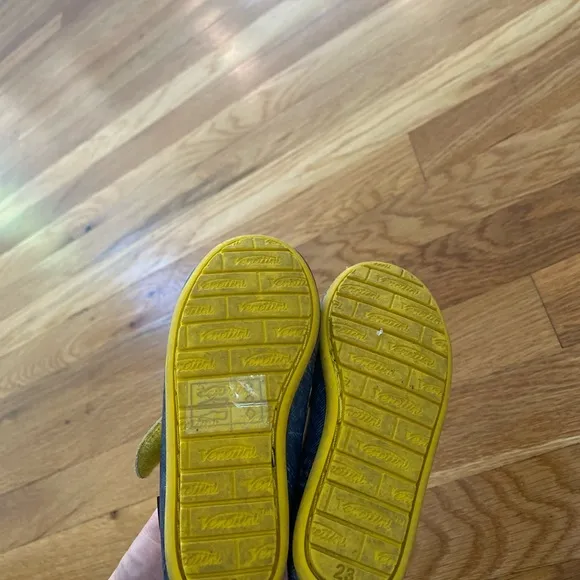 Venettini Girls Leather Blue And Yellow Shoes Size 28 EUR / 10.5T US.