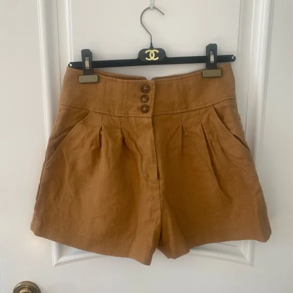 Veronica Beard “Alicia” Linen Shorts Tan/camel – Size 8