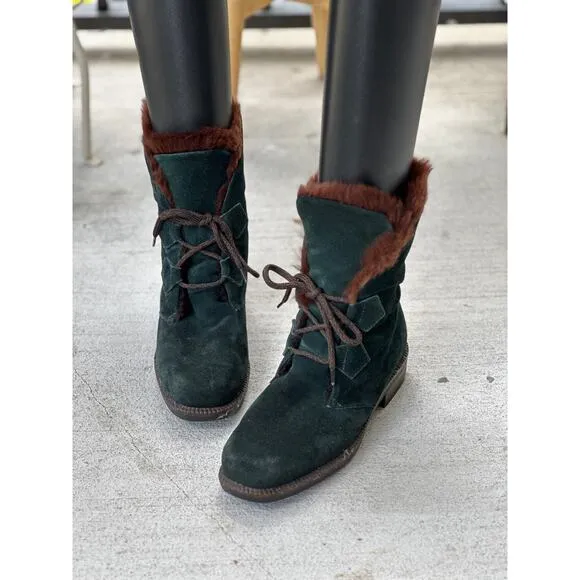 Vicini Italy Women’s EU 37.5 | US 7.5 Green Suede Fur Lined Lace Up Winter Boots