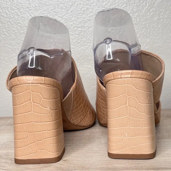 Vince Nelda Cutout Croc‎ Embossed Leather Heeled Mules Size 8.5