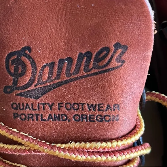 Vintage Danner Leather Lace Up Hiking Boots in Brown -  Size 7