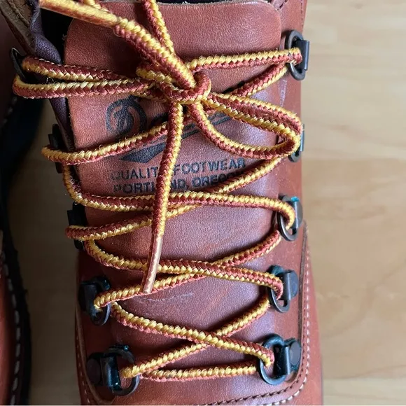 Vintage Danner Leather Lace Up Hiking Boots in Brown -  Size 7