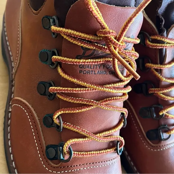 Vintage Danner Leather Lace Up Hiking Boots in Brown -  Size 7
