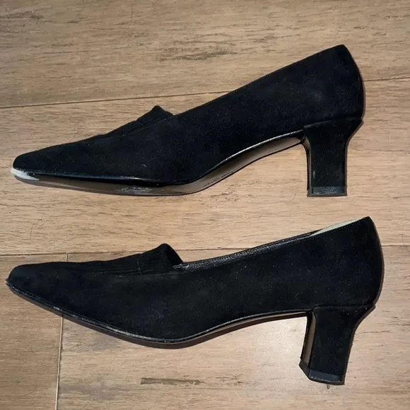 Vintage Salvatore Ferragamo Parma Pump Shoe