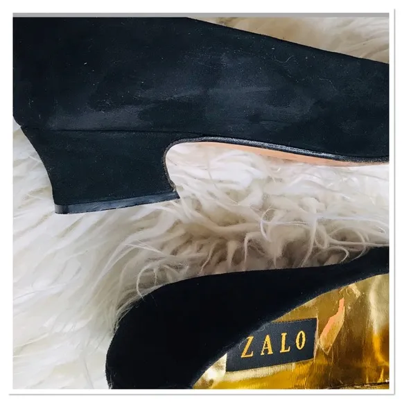 Vintage Zalo Studded Shoes Black Suede Gold Studs Small Heel Size 8.5