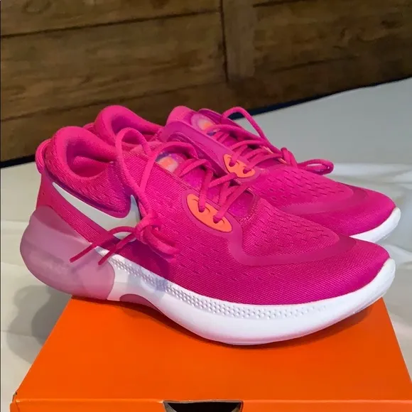 WMNS NIKE JOYRIDE RUN SHOES