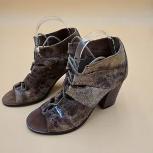Womens 8.5 Diba True Ankle Sandal Gladiator Style Lace-Up Distressed Leather New