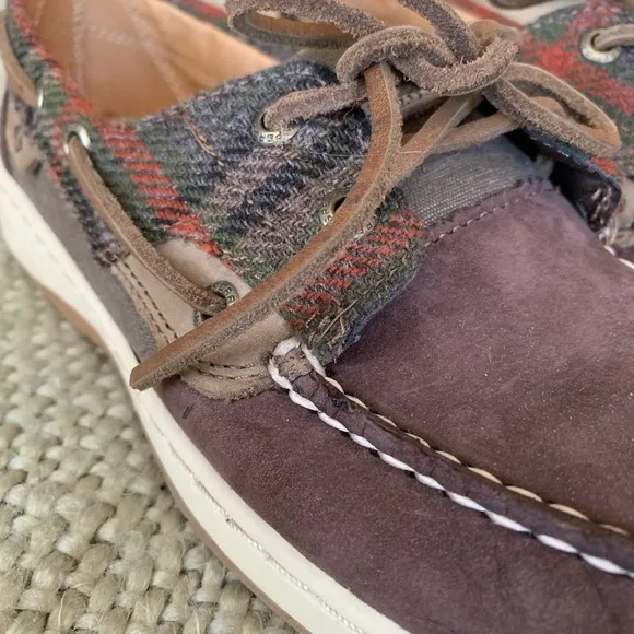 Women’s sperry boat shoes
