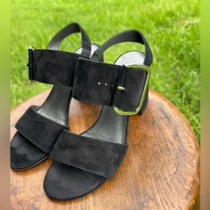Women’s Stuart Weitzman Black Block Heel Buckle Style Suede Sandal SIZE 7