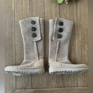 Women’s UGG Cardy Knit Cozy Gray Winter Boots