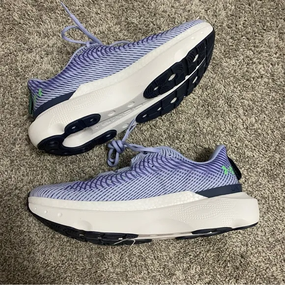 Women’s Under Armour NWOT Infinite Pro Running Shoes