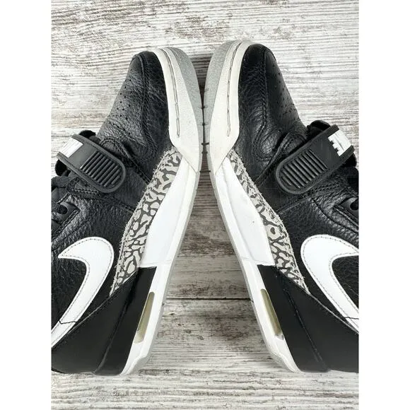 Youth Nike Air Jordan Legacy 312 (GS) Black/White/Cement Sneakers Sz 5Y Athletic