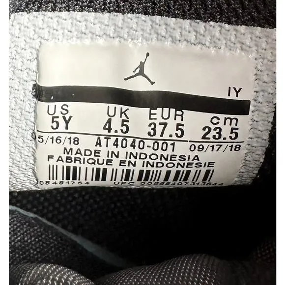 Youth Nike Air Jordan Legacy 312 (GS) Black/White/Cement Sneakers Sz 5Y Athletic