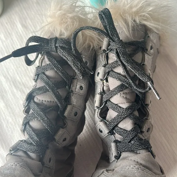 Youth Sorel Joan of Arc winter boots
