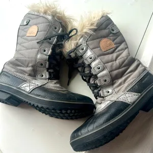 Youth Sorel Joan of Arc winter boots