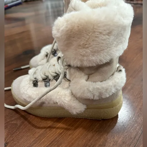 Zara Kids Limited Edition hiking leather boots Cream color size 12 1/2