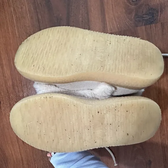 Zara Kids Limited Edition hiking leather boots Cream color size 12 1/2
