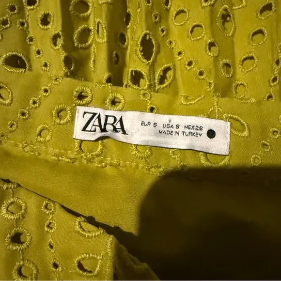 Zara Neon Mustard Green Floral Eyelet‎ Embroidered Pleated Midi Skirt Sz S